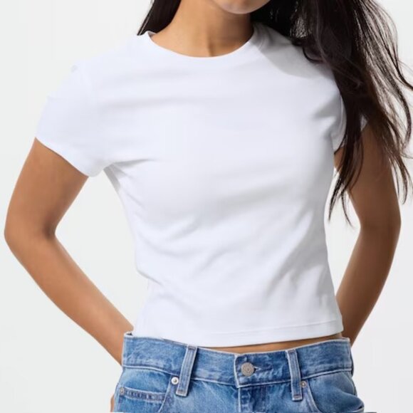 Uniqlo Mini T-Shirt White Basic Top Cropped 90's Tee size L - Picture 1 of 4